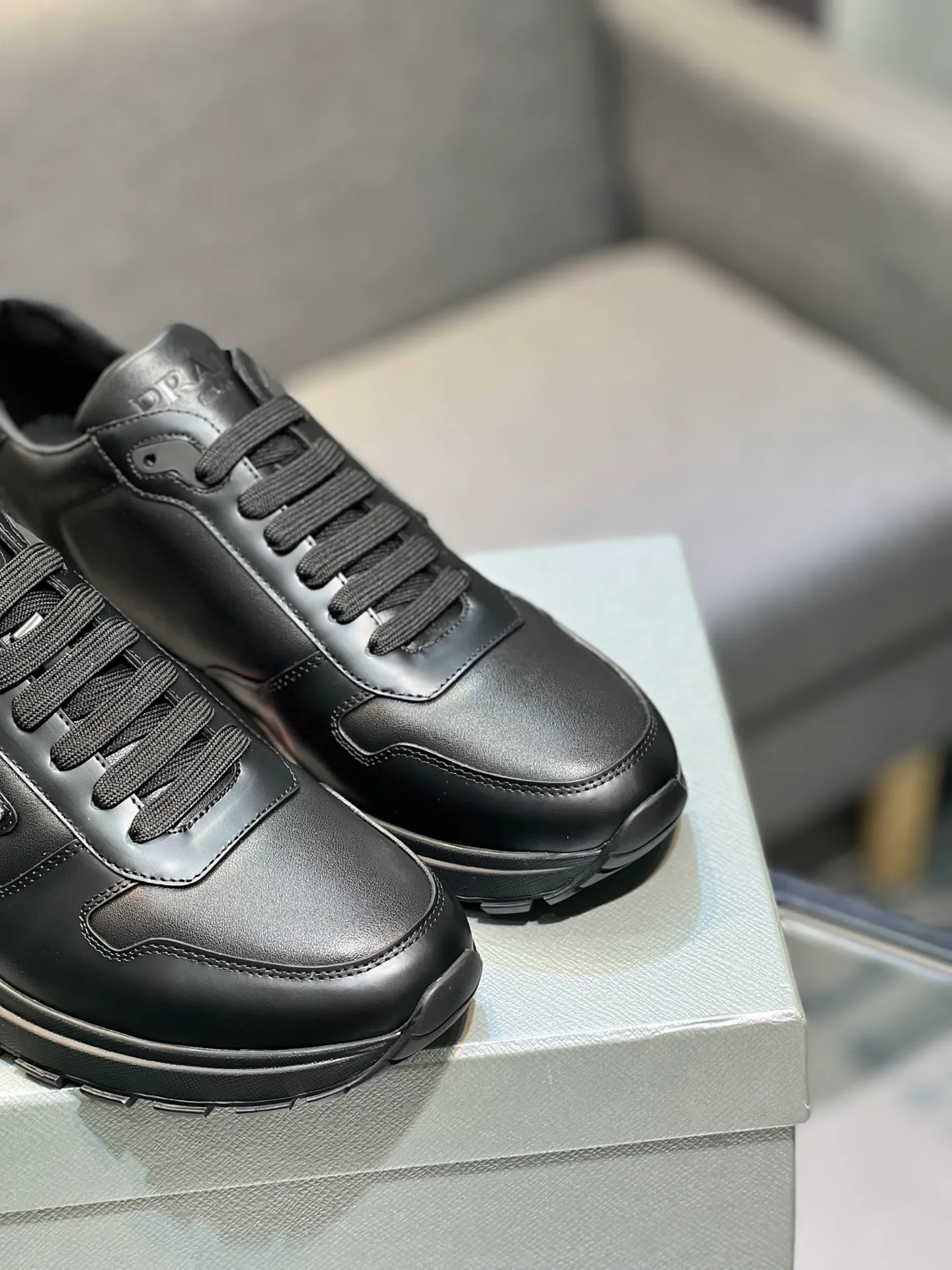 Men's shoes 💰540 PRADA "Prada" casual shoes Regular size: 38-44 (45 can be customized) Product material: Selected cowhide material, genuine leather lining, original outsole